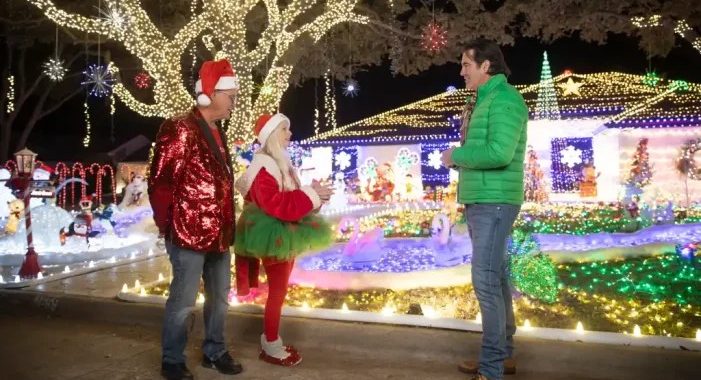 Stay in the Light: Rockwall couple’s dazzling display inspires record-setting New Year donation to Meals on Wheels